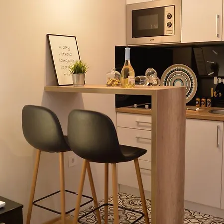 Pleasure Apartment